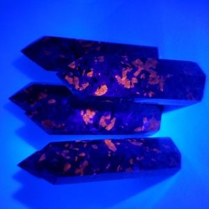 Yooperlite Natural Gemstone Carved Obelisk Tower Under UV Light Reactive Glow